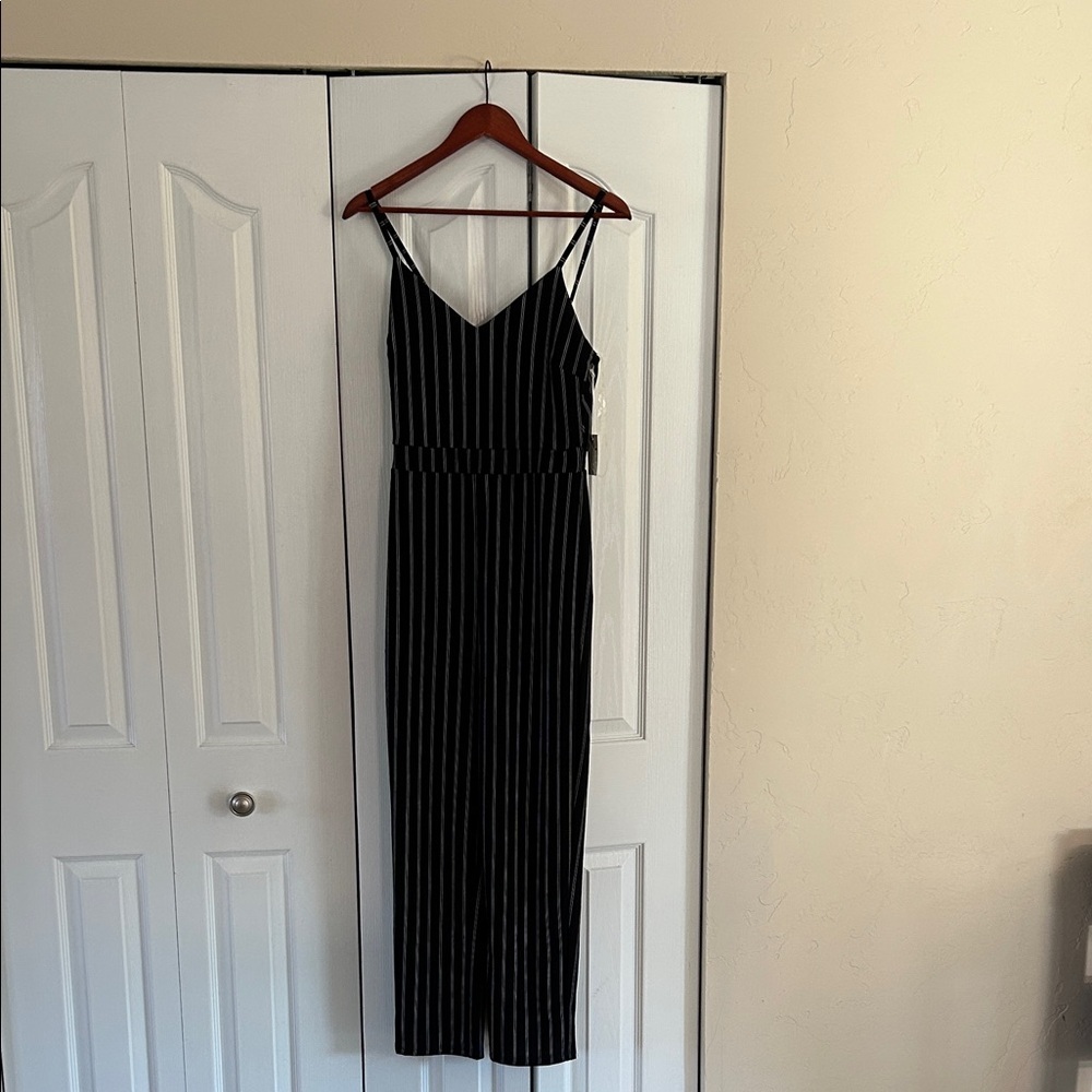 NWT Active USA Black and White Striped Maxi Dress - Picture 4 of 10